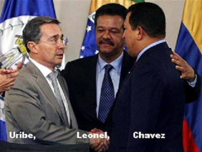 Alvaro Uribe va detrás de un nuevo período gubernamental, en medio de la violencia de Colombia