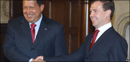 Los presidentes de Venezuela, Hugo Chávez, y de Rusia, Dmitry Medvedev