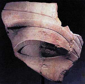El ojo robado que pertenece a la estatua de Amenhotep III (Foto: EFE)