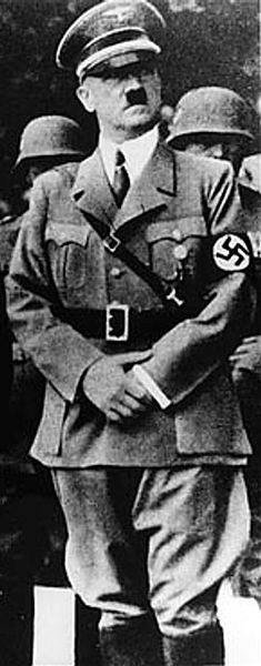 Imagen:Adolf Hitler in Yugoslavia crop.JPG