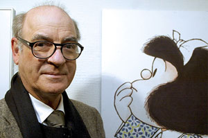 ’Quino’ ante uno de los dibujos de Mafalda. (Foto: EFE)