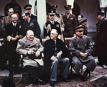 Conferencia de Yalta, de izquierda a derecha: Churchill, Roosevelt y Stalin.