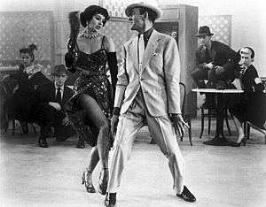 Cyd Charisse, bailando junto a Fred Astaire. (Foto: EFE)
