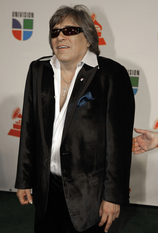 Jose Feliciano arrives at the 9th annual Latin Grammy Awards on Thursday, Nov. 13, 2008 in Houston. LM Otero / AP 