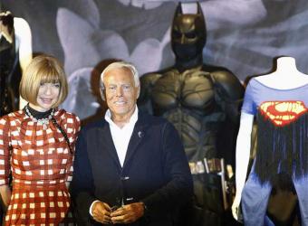 Anna Wintour y Giorgio Armani, en la exposición <i>Superhéroes</i>